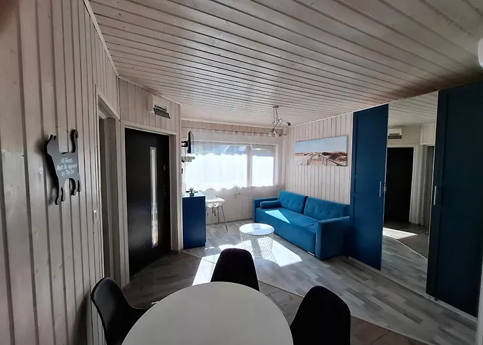 Letniskowe Piaski פוביירובו