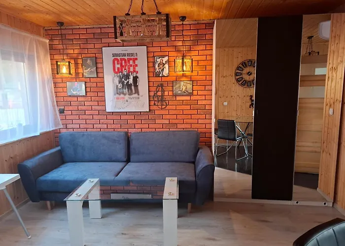 בית נופש Letniskowe Piaski פוביירובו